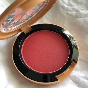 MAC Cosmetics Makeup - MAC Adobe brick powder blush MAC Cosmetics Makeup - MAC Adobe brick powder blush